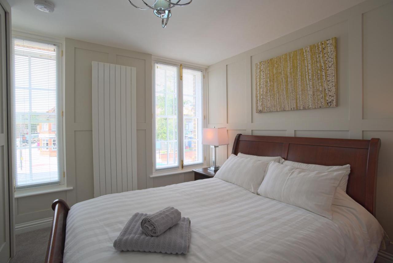 Harper Luxe Serviced Apartments 邓斯特布尔 外观 照片