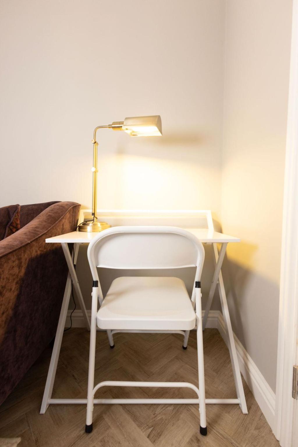 Harper Luxe Serviced Apartments 邓斯特布尔 外观 照片