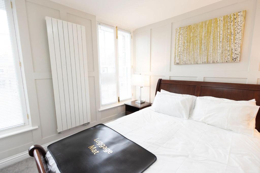 Harper Luxe Serviced Apartments 邓斯特布尔 外观 照片