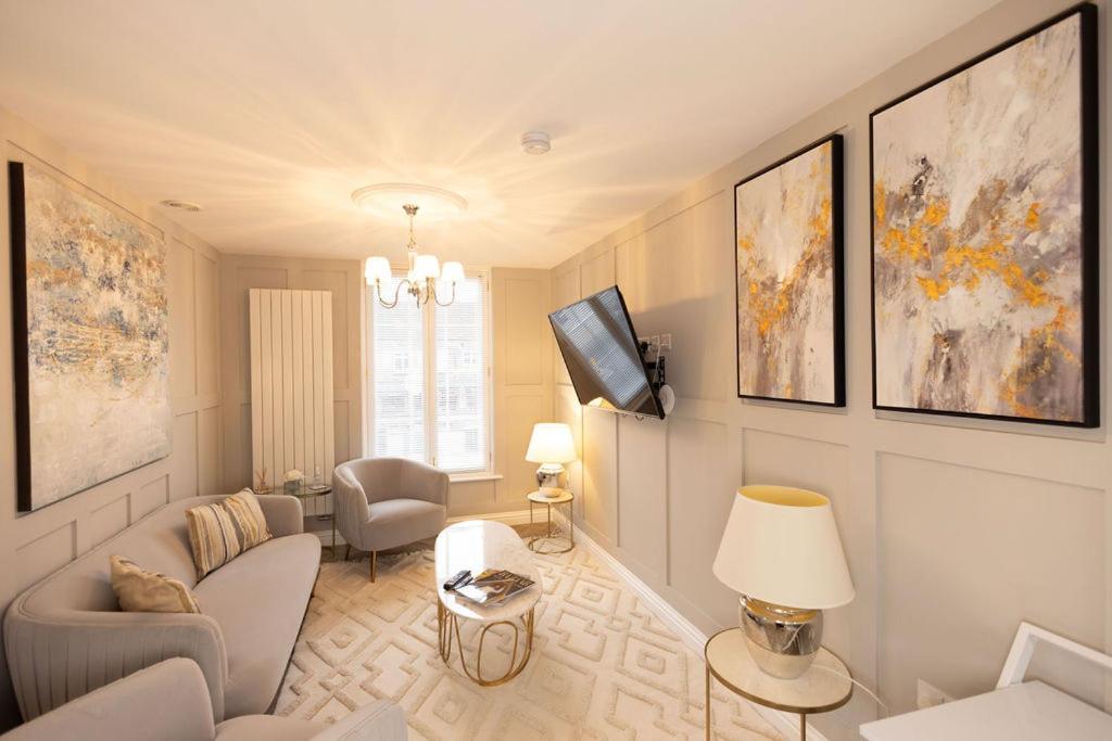 Harper Luxe Serviced Apartments 邓斯特布尔 外观 照片