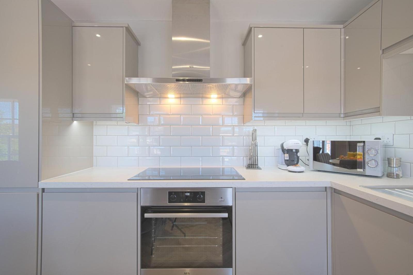 Harper Luxe Serviced Apartments 邓斯特布尔 外观 照片
