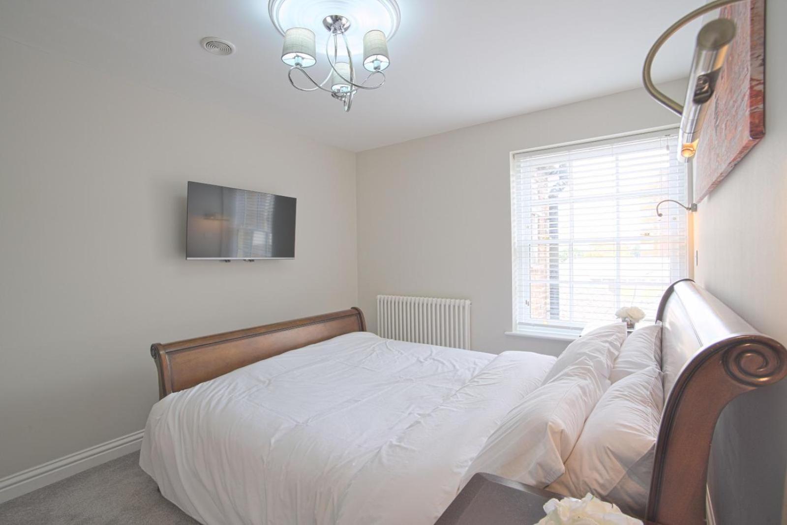 Harper Luxe Serviced Apartments 邓斯特布尔 外观 照片