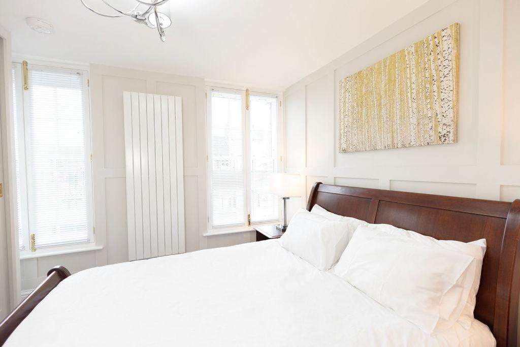 Harper Luxe Serviced Apartments 邓斯特布尔 外观 照片