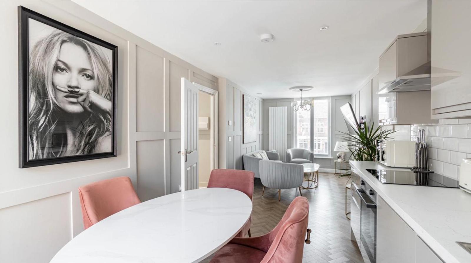 Harper Luxe Serviced Apartments 邓斯特布尔 外观 照片